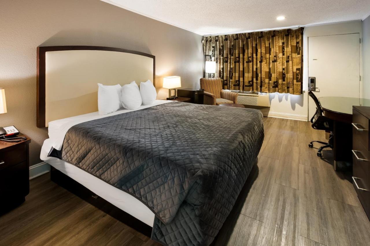 Knights Inn Fayetteville - Fort Bragg Экстерьер фото