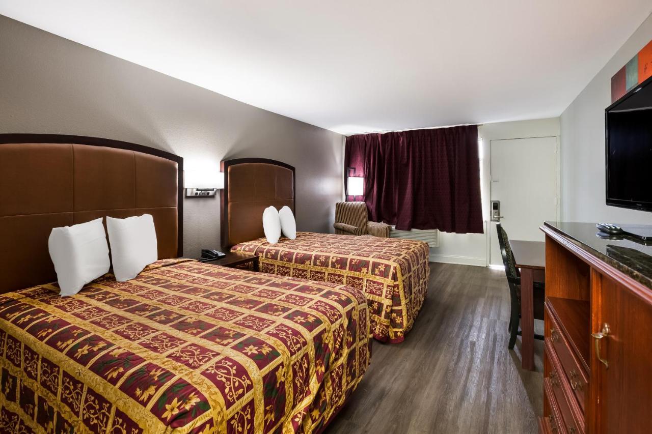 Knights Inn Fayetteville - Fort Bragg Экстерьер фото